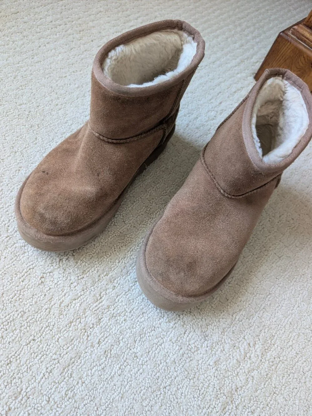 UGG kids classic